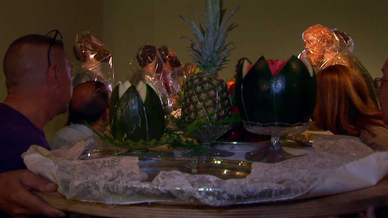 Capítulo XI: Los camareros