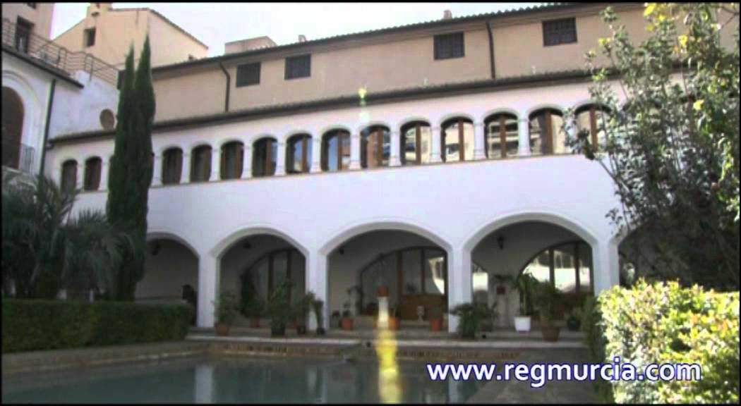 La arquitectura del Alcázar Seguir